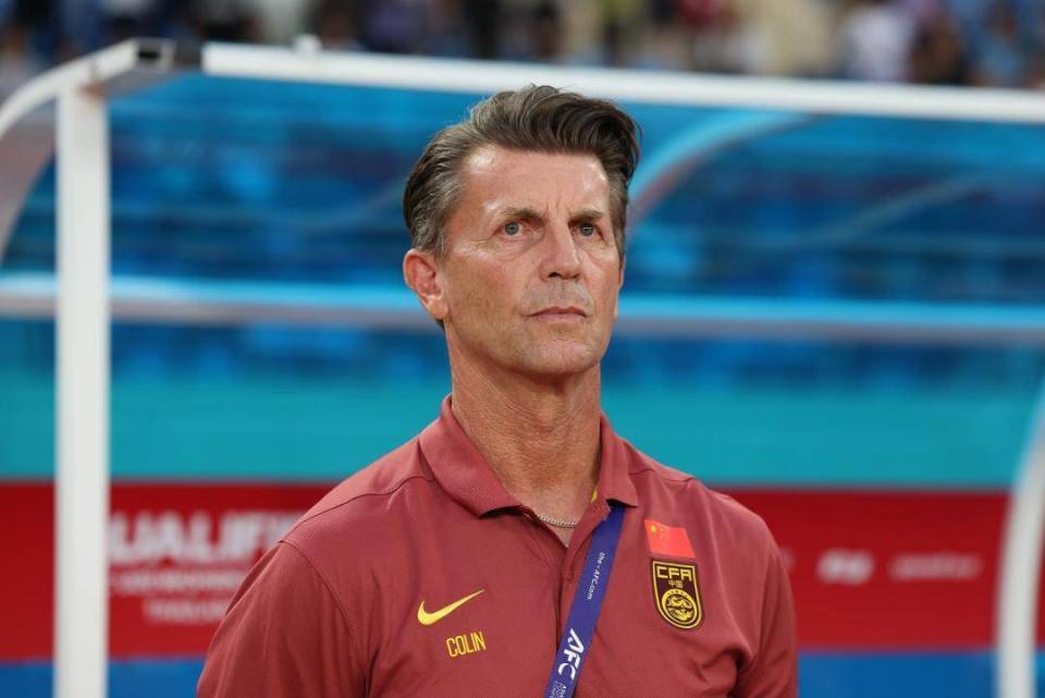 U20女足三连胜仍暴露弱点！体能断崖下滑，媒体人：八强战不好说