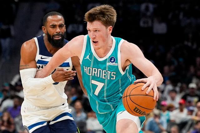 三球命中255个三分仅落后克努佩尔10个 三分球之争竟成黄蜂内战？