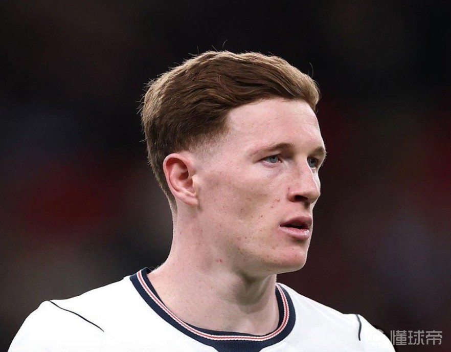 罗马诺：曼城正在尝试签安德森，已经开始与球员团队谈判