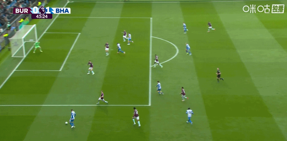 半场战报：伯恩利0-1布莱顿，魏费尔破门，杰登-安东尼进球被吹