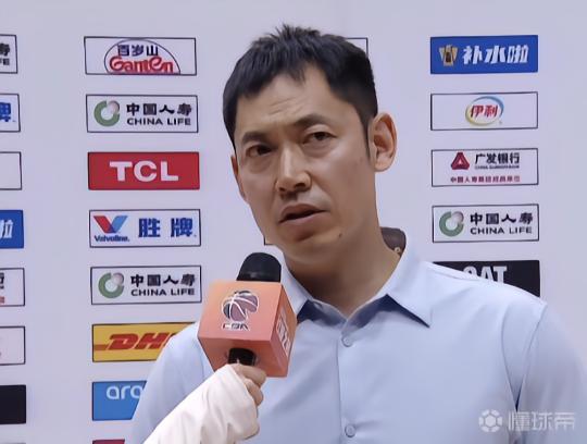 张庆鹏：最后两场比赛要注意细节，季后赛主动权还在我们手里
