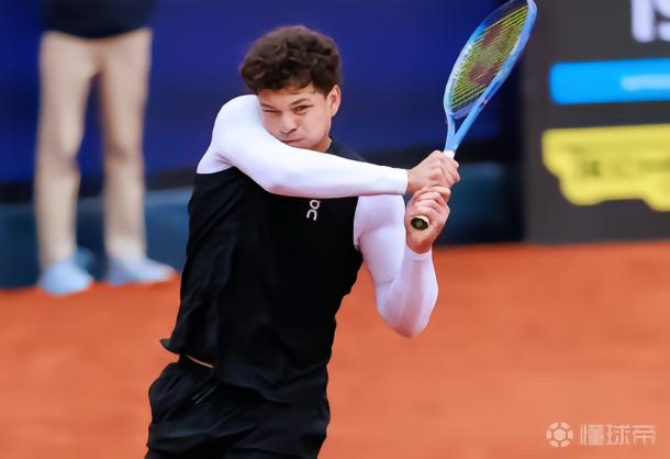 ATP500慕尼黑站决赛：谢尔顿2-0科博利，夺得生涯第五冠