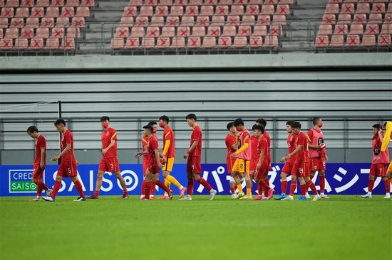 中乙补赛：尾声崩盘，十人湖北1